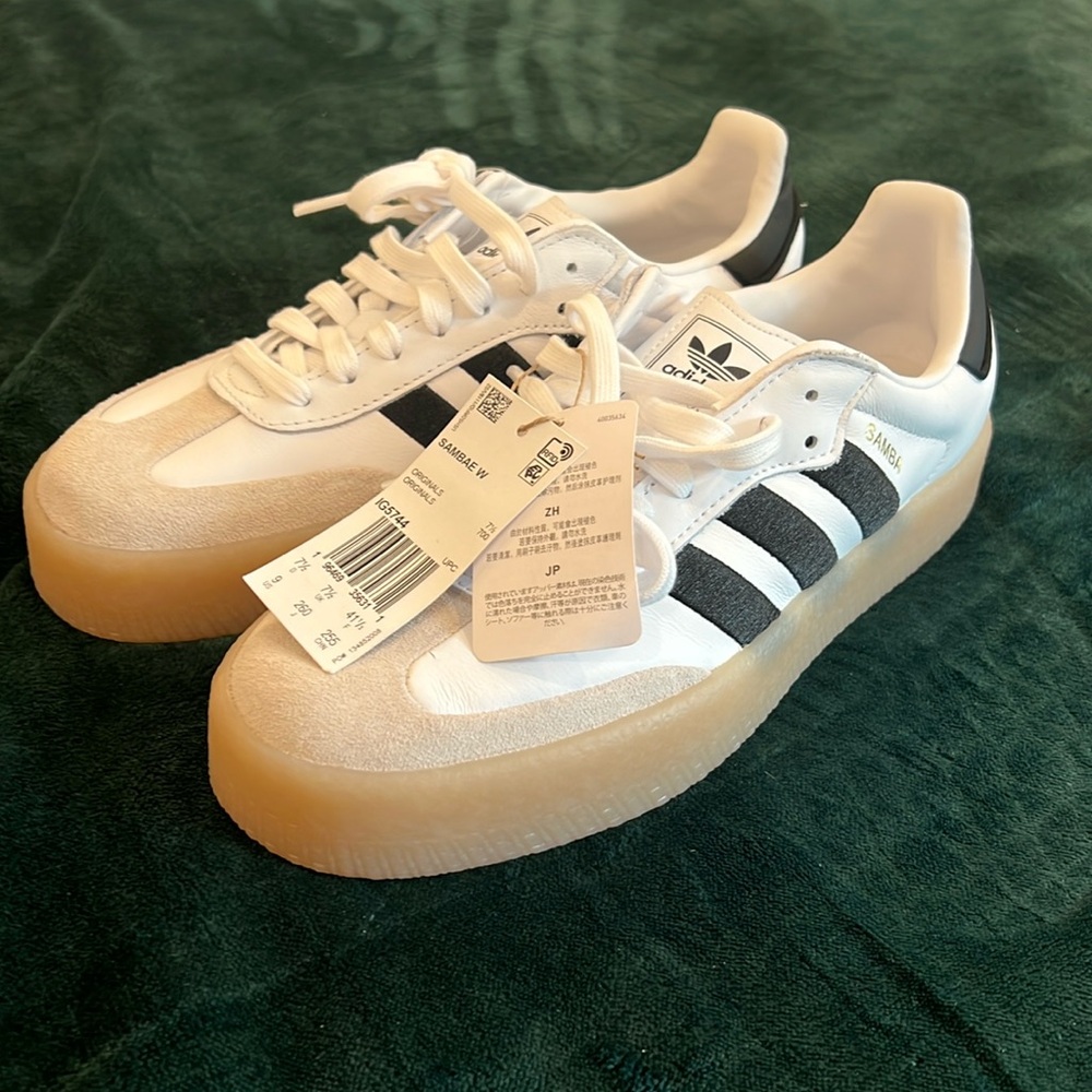 Adidas Sambae  -Samba W women’s size 9 NWT